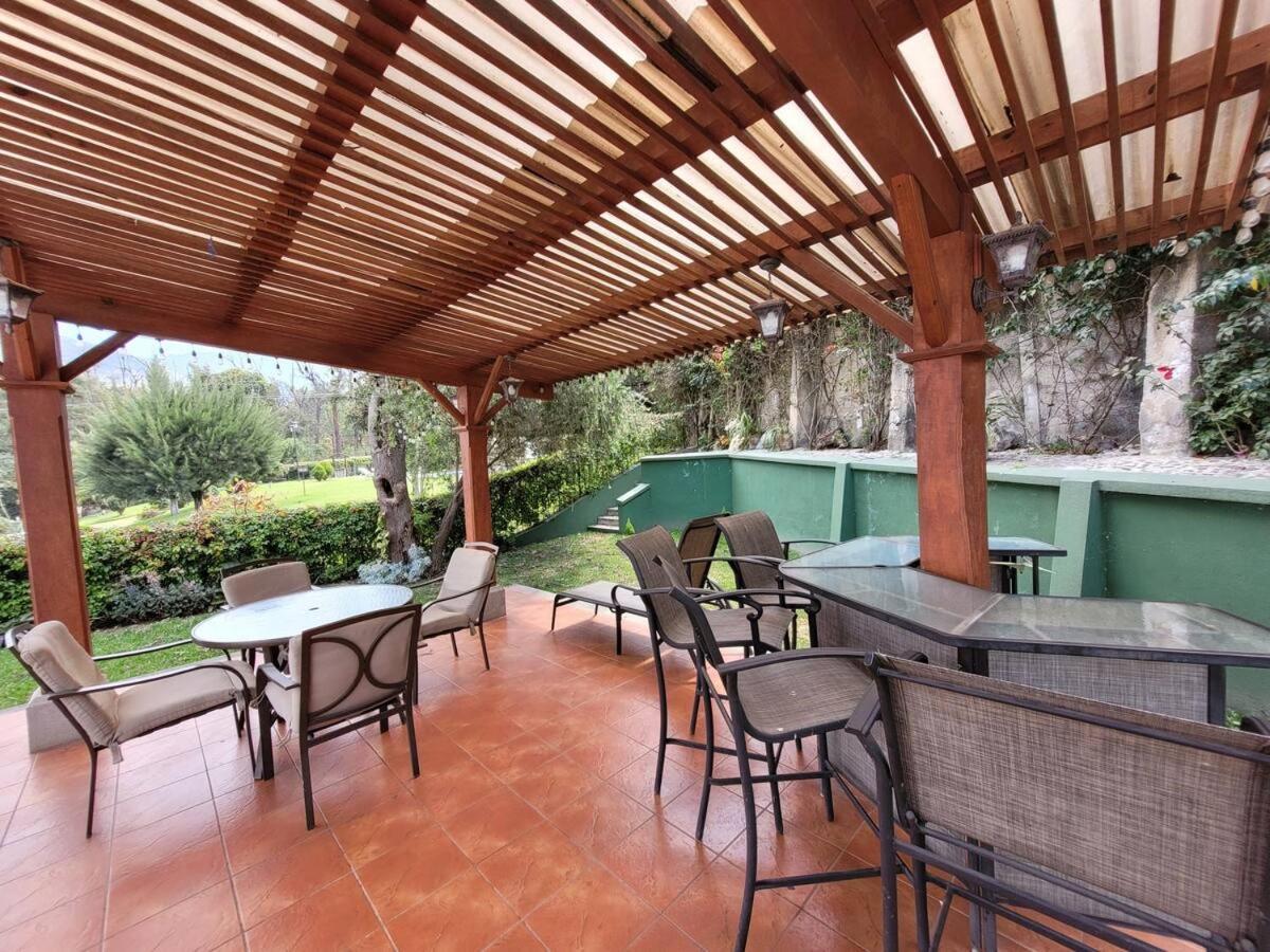 הוילה Amplia Casa Antigua Guatemala Con Pergola Y Jardin מראה חיצוני תמונה