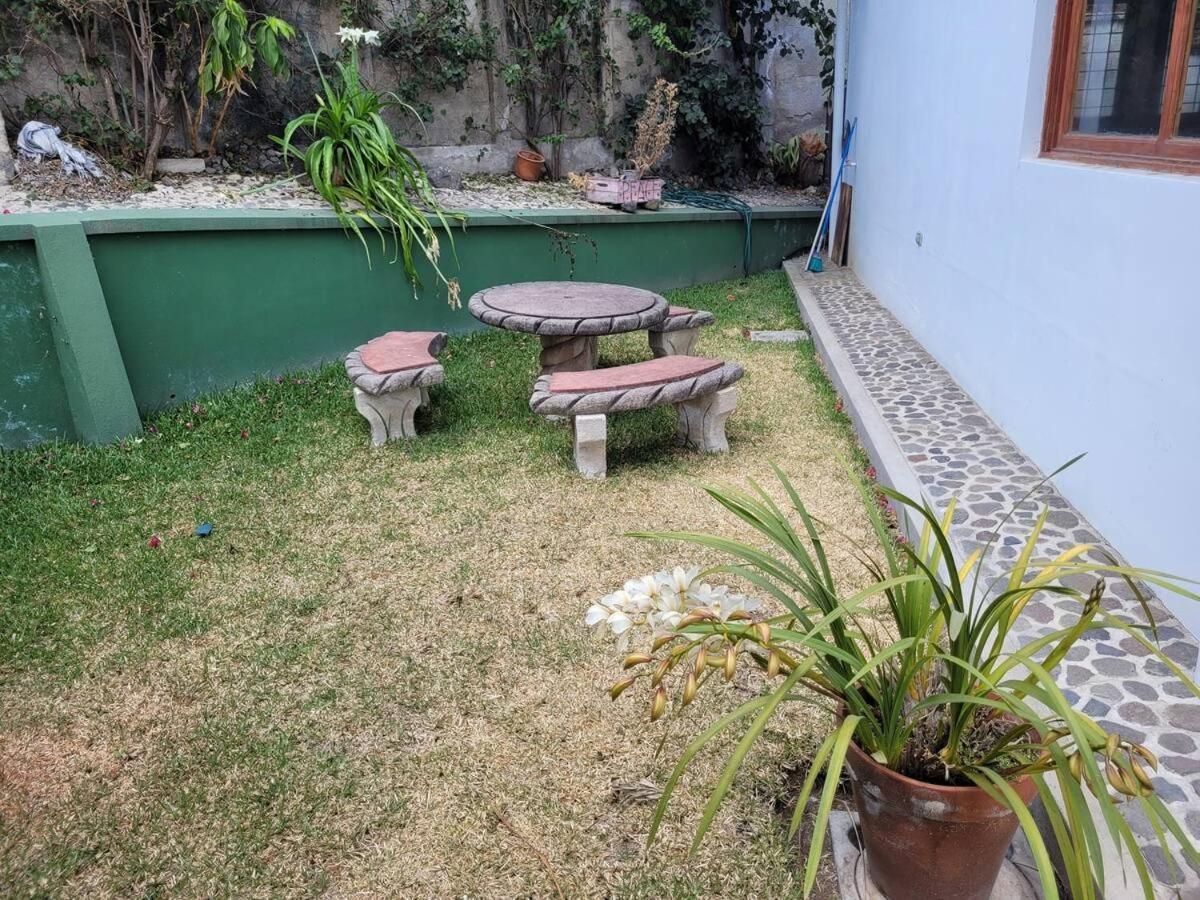 הוילה Amplia Casa Antigua Guatemala Con Pergola Y Jardin מראה חיצוני תמונה