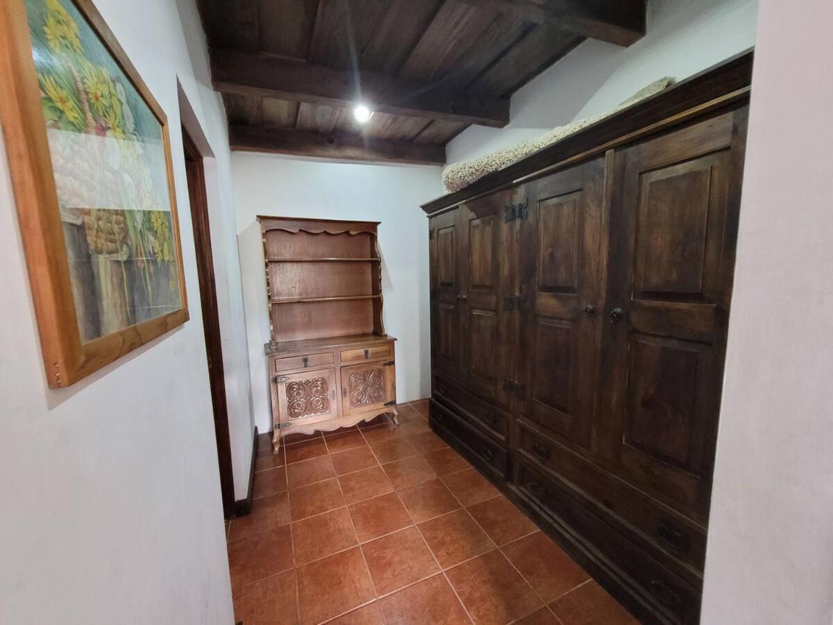הוילה Amplia Casa Antigua Guatemala Con Pergola Y Jardin מראה חיצוני תמונה